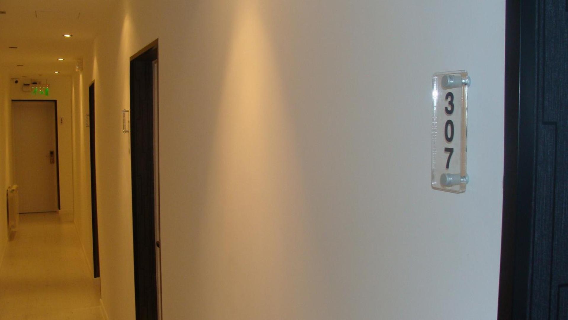Hostal Jq Madrid 1 Экстерьер фото