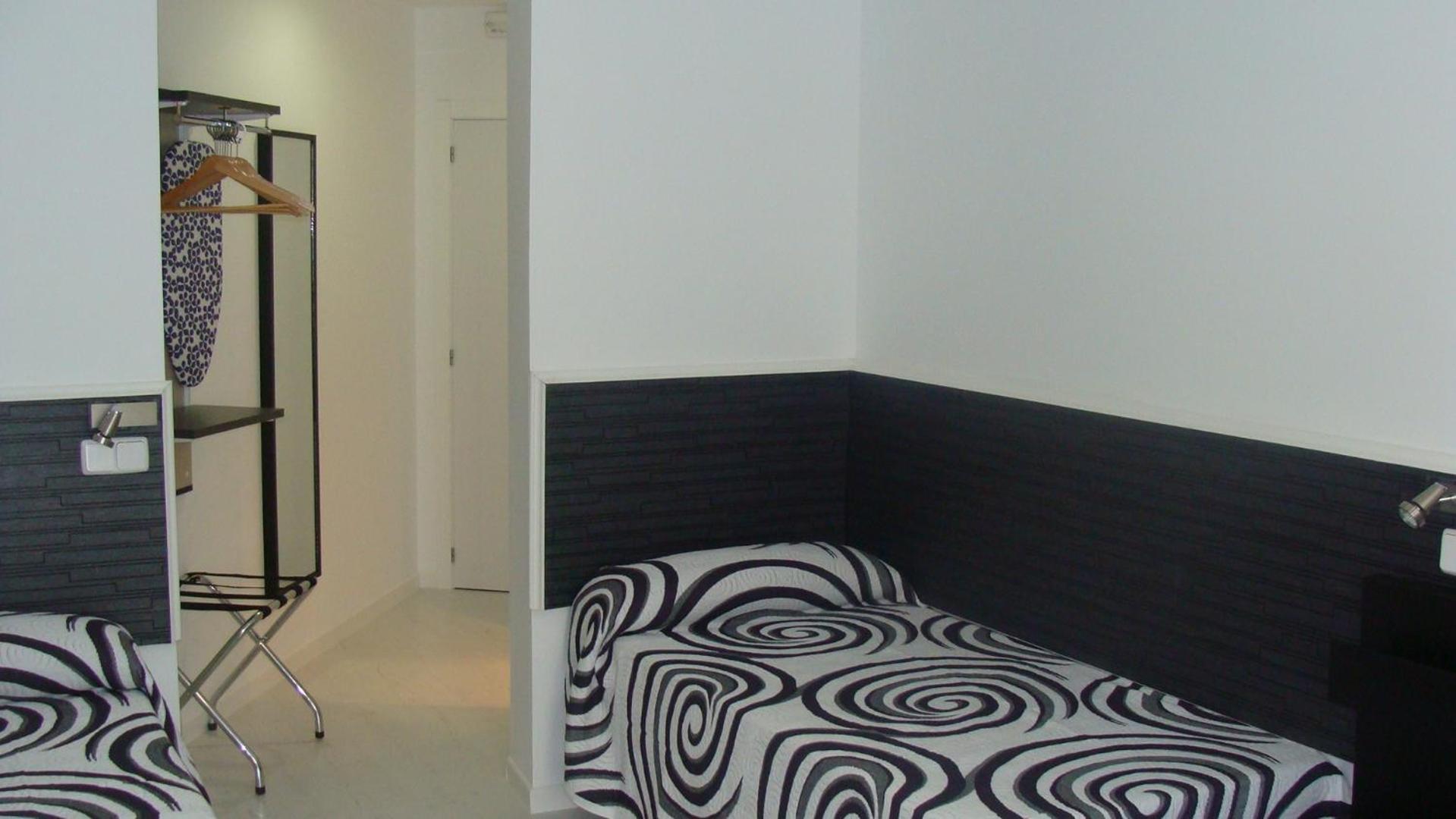 Hostal Jq Madrid 1 Экстерьер фото