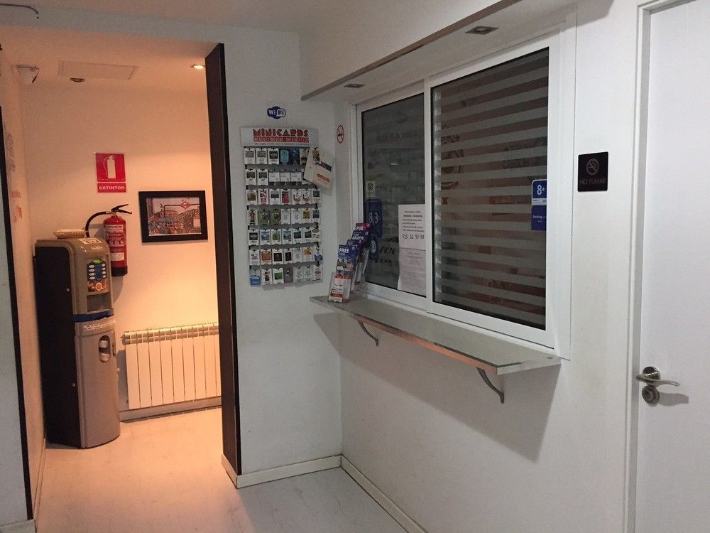 Hostal Jq Madrid 1 Экстерьер фото